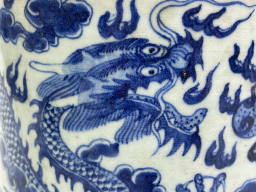 Antique Chinese Blue And White Porcelain Dragon Design Flower Pot 8.5W X 6.5H With Wooden Stand [Photo 15]