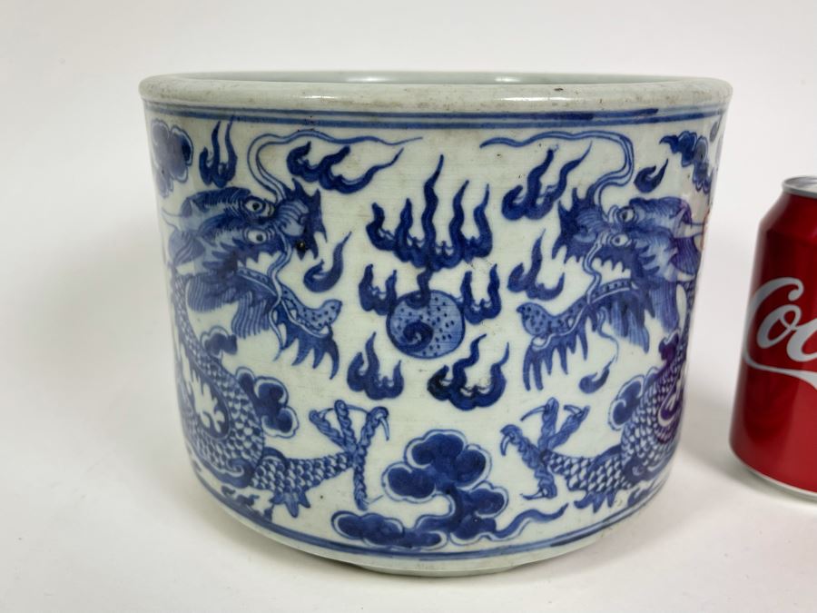 Antique Chinese Blue And White Porcelain Dragon Design Flower Pot 8.5W X 6.5H With Wooden Stand [Photo 5]