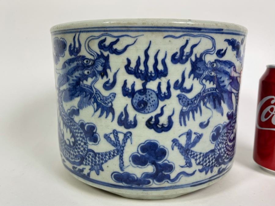Antique Chinese Blue And White Porcelain Dragon Design Flower Pot 8.5W X 6.5H With Wooden Stand [Photo 6]