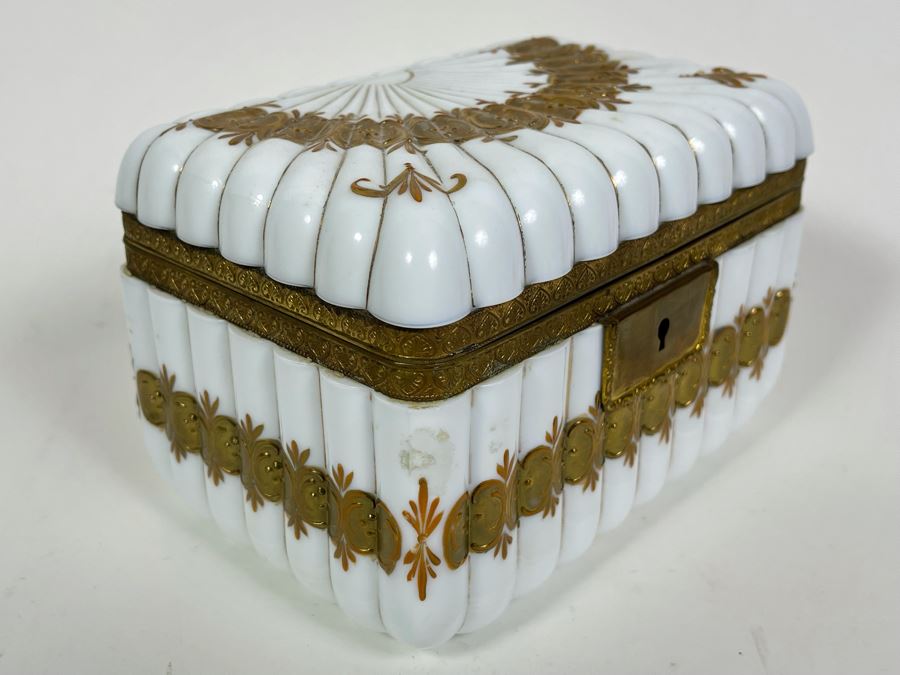 Impressive Vintage Gold Hand Decorated Milk Glass Box 6W X 4D X 4H [Photo 6]