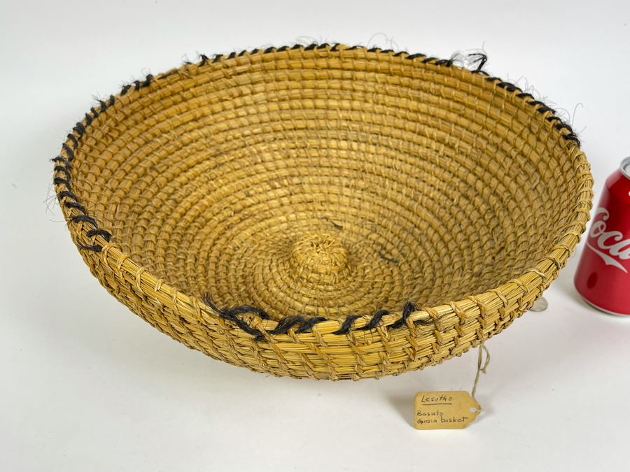 Vintage African Lesotho Basuto Grain Basket 15R X 6H [Photo 6]