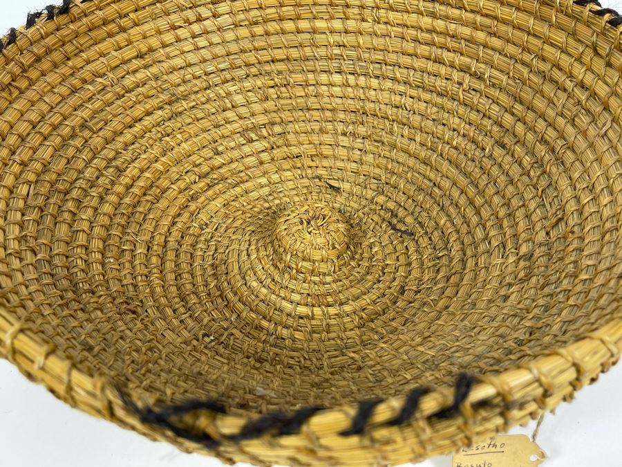 Vintage African Lesotho Basuto Grain Basket 15R X 6H [Photo 9]