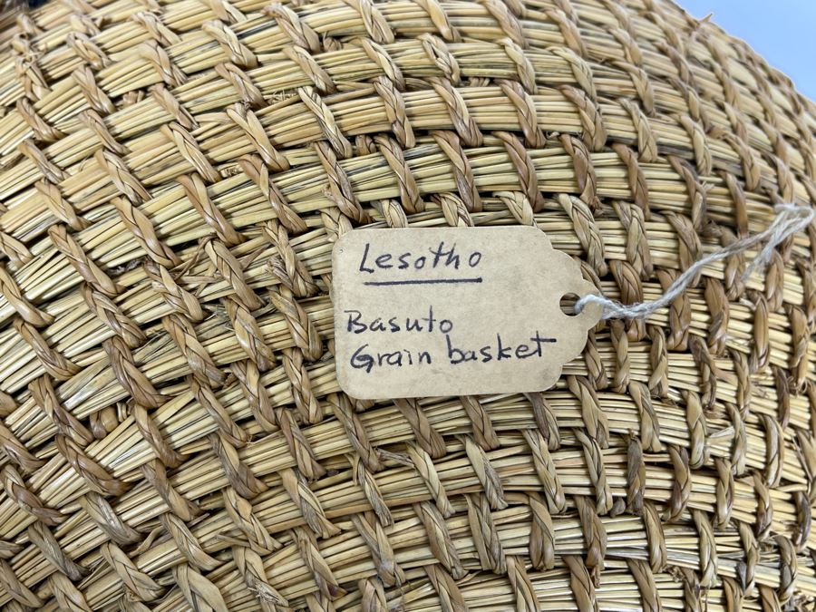 Vintage African Lesotho Basuto Grain Basket 15R X 6H [Photo 13]