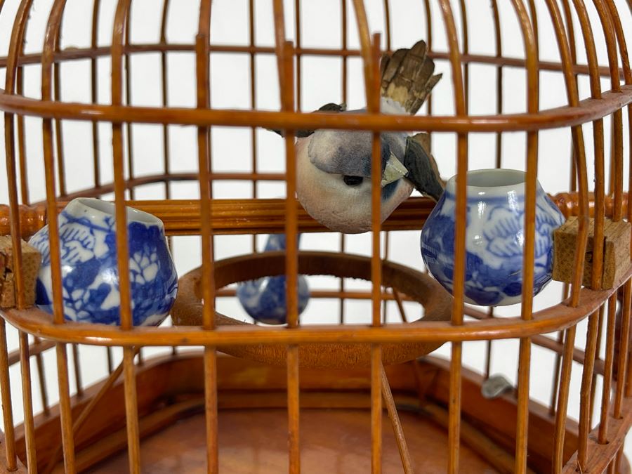 Small Chinese Wooden Birdcage 5.5W X 10H [Photo 4]