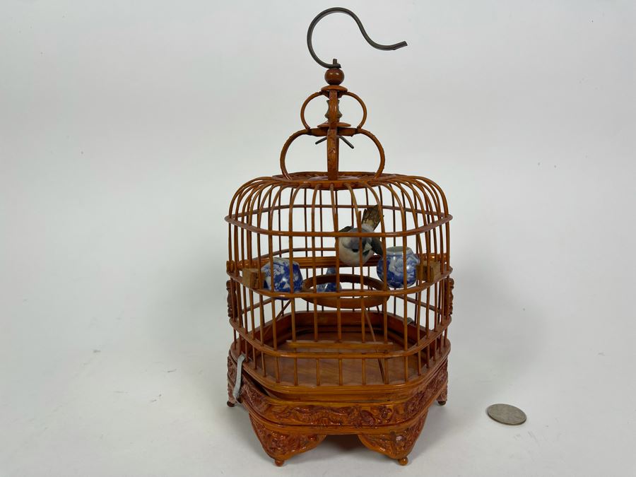 Small Chinese Wooden Birdcage 5.5W X 10H [Photo 2]