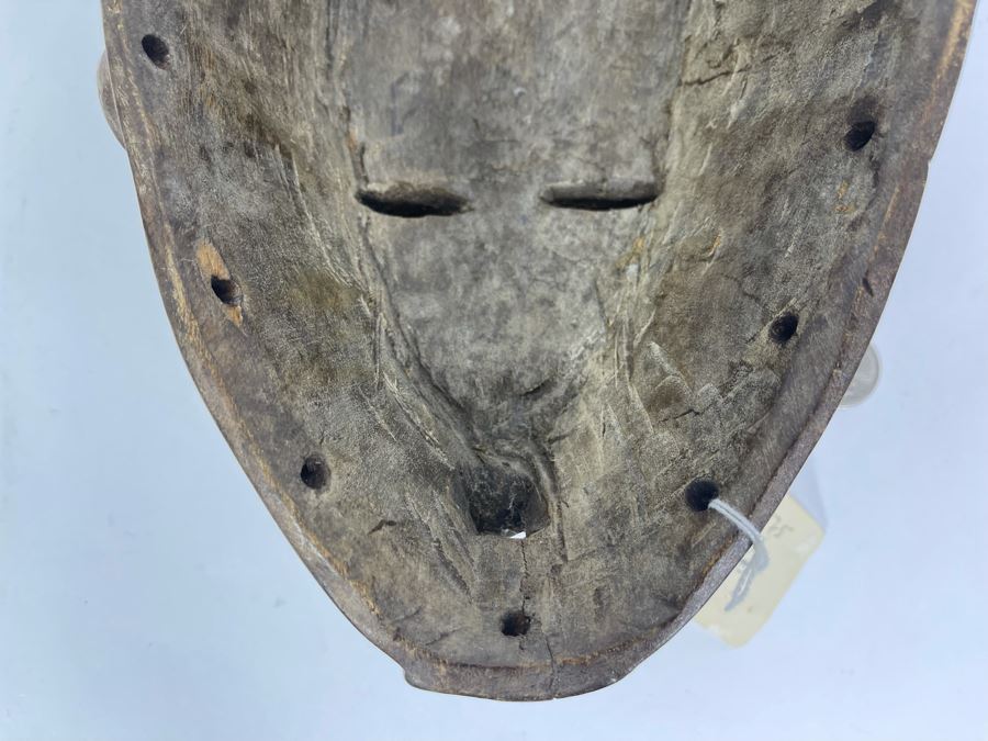 Antique African Hand Carved Wood Mask Old Chokwe Tribe Democratic Republic Of Congo 7.5W X 10H X 4D Retailed For $890 [Photo 15]