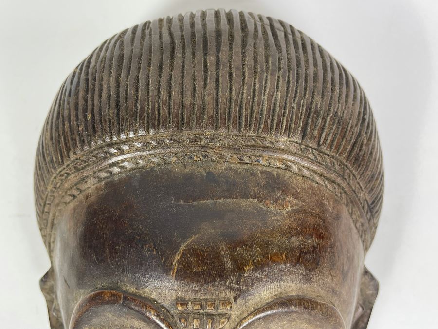 Antique African Hand Carved Wood Mask Old Chokwe Tribe Democratic Republic Of Congo 7.5W X 10H X 4D Retailed For $890 [Photo 3]