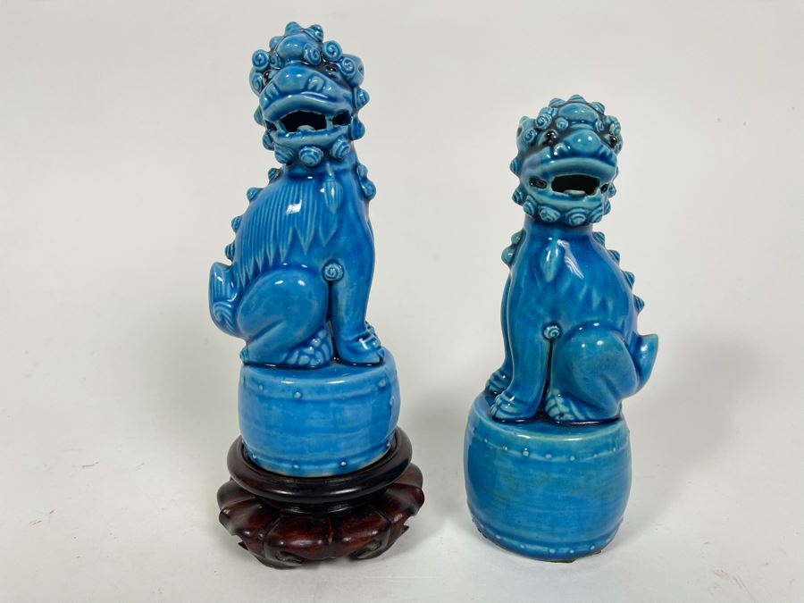 Pair Of Vintage Blue Glazed Chinese Foo Dogs One With Wooden Stand 5.5-6H [Photo 1]