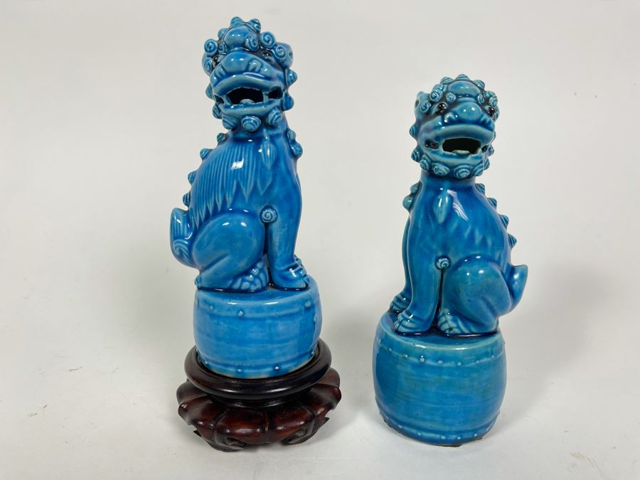 Pair Of Vintage Blue Glazed Chinese Foo Dogs One With Wooden Stand 5.5-6H [Photo 2]