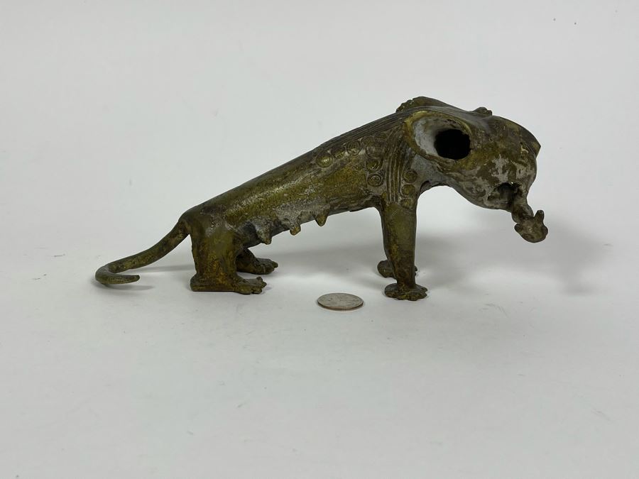 Old Solid Bronze Benin African Leopard Cat Sculpture 9.5W X 3.5D X 4H [Photo 12]
