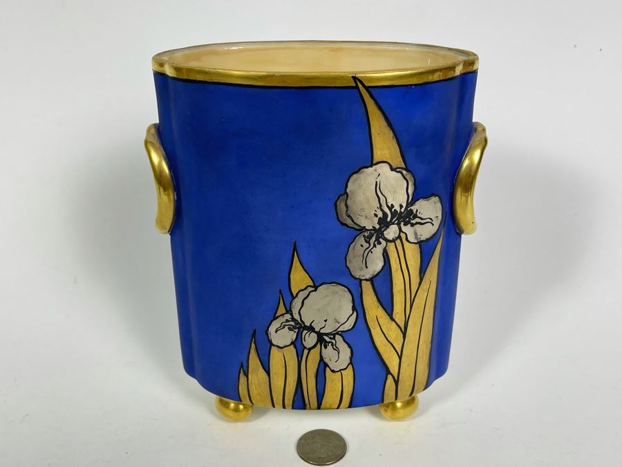 Vintage Footed Hand Painted Porcelain Vase By Heinrich Selb Bavaria 6W X 3D X 7H [Photo 2]
