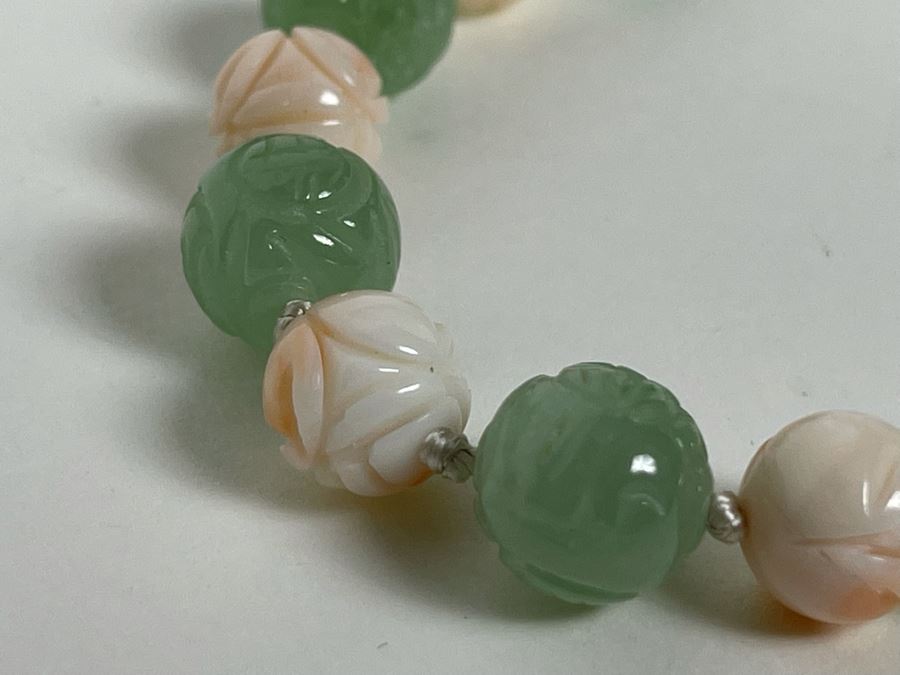 Carved Jade And Angel Skin Coral 8.5' Bracelet 10mm And 9mm [Photo 4]
