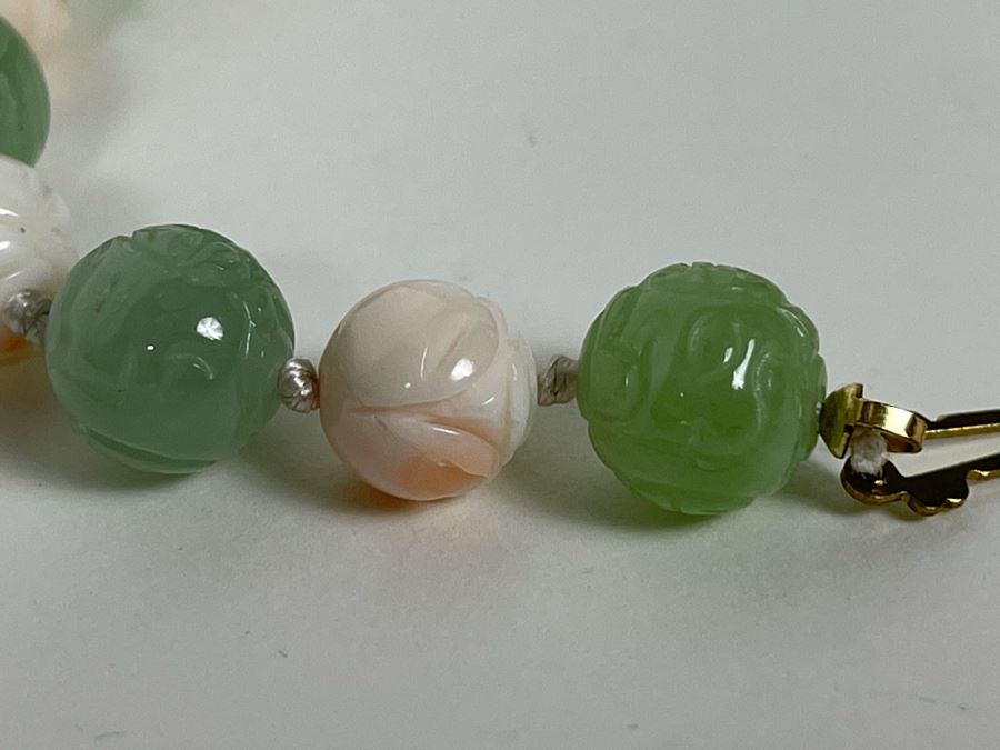 Carved Jade And Angel Skin Coral 8.5' Bracelet 10mm And 9mm [Photo 3]
