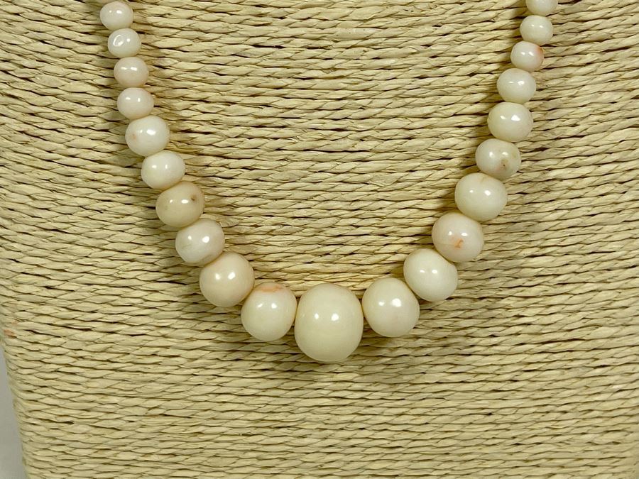 Graduated Coral Bead 25' Necklace 14mm-4mm Beads [Photo 4]