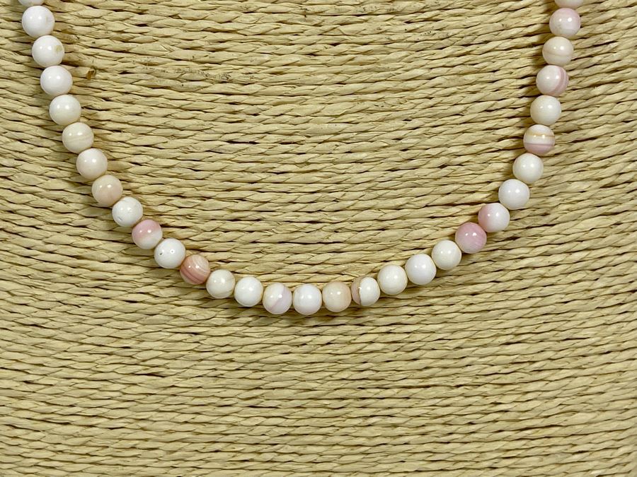 Coral Bead Necklace [Photo 3]