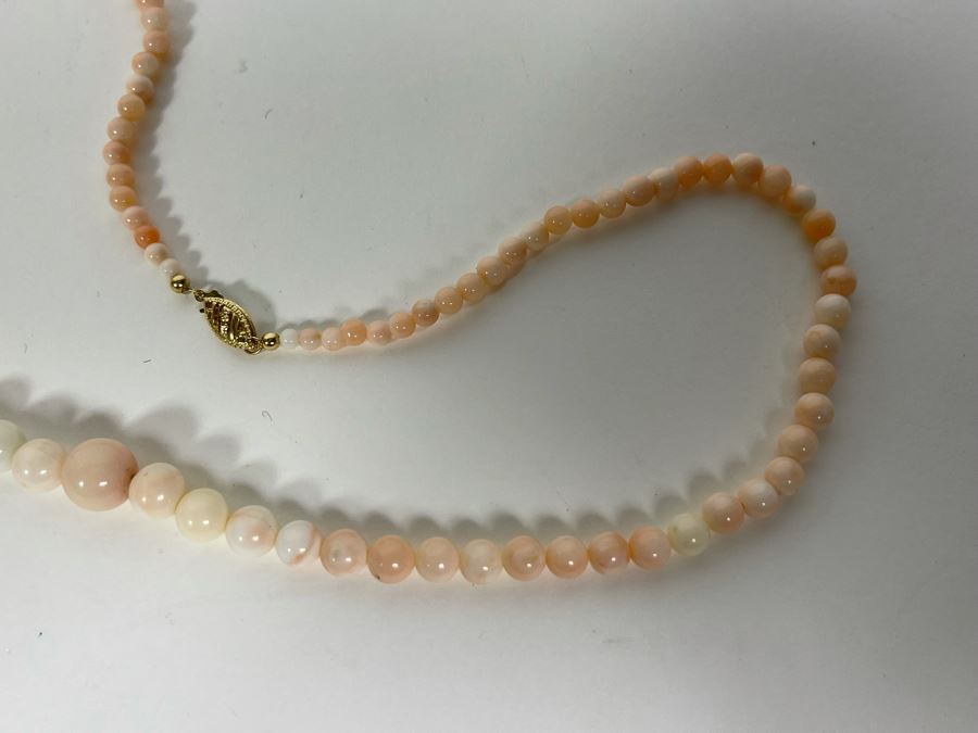 Graduated Angel Skin Coral 19' Necklace With 14K Gold Clasp [Photo 7]