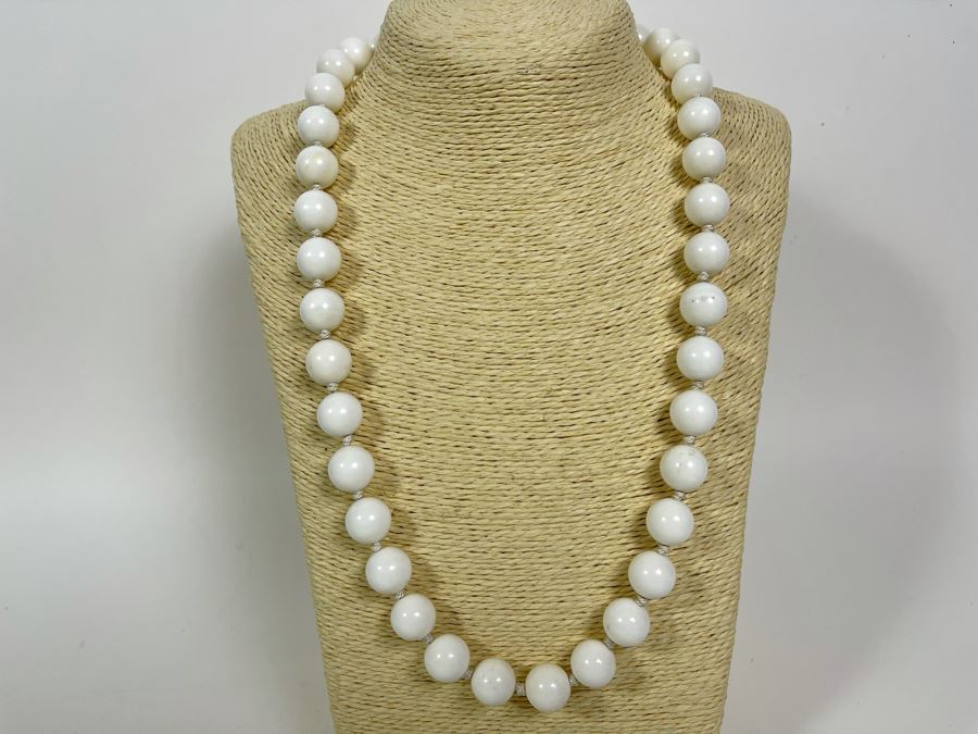 White Coral Beaded Necklace 14mm Deep Water 25' From Philippines / Taiwan [Photo 1]