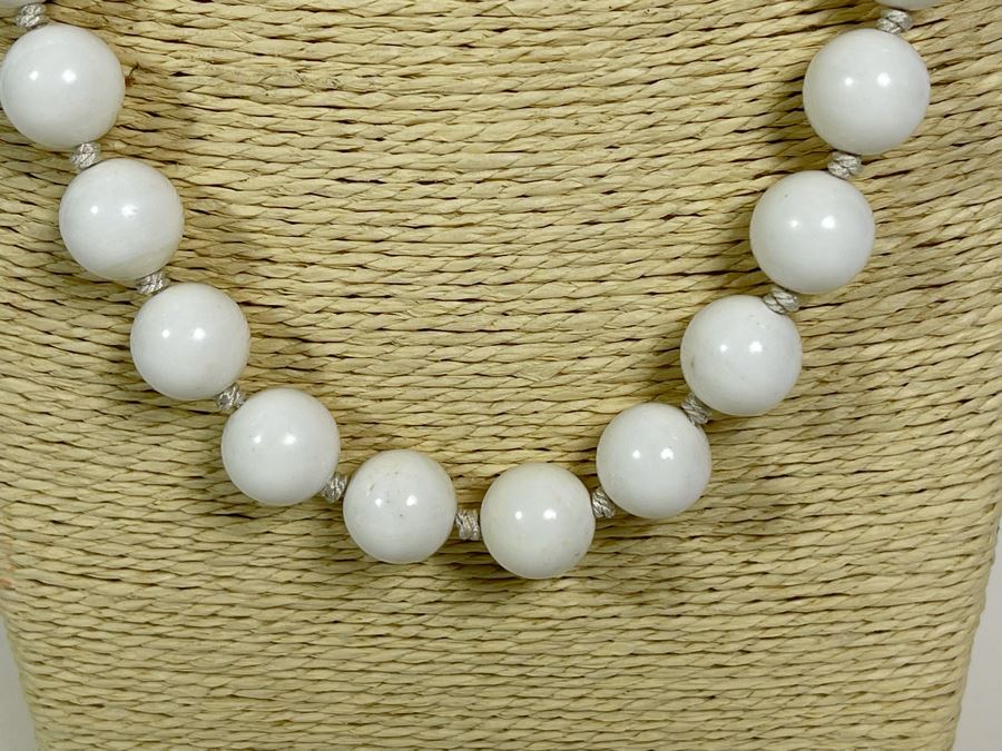 White Coral Beaded Necklace 14mm Deep Water 25' From Philippines / Taiwan [Photo 4]