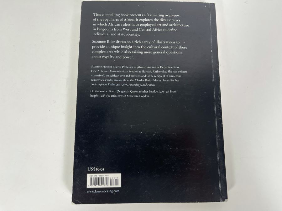 Royal Arts Of Africa The Majesty Of Form Book By Suzanne Preston Blier [Photo 5]