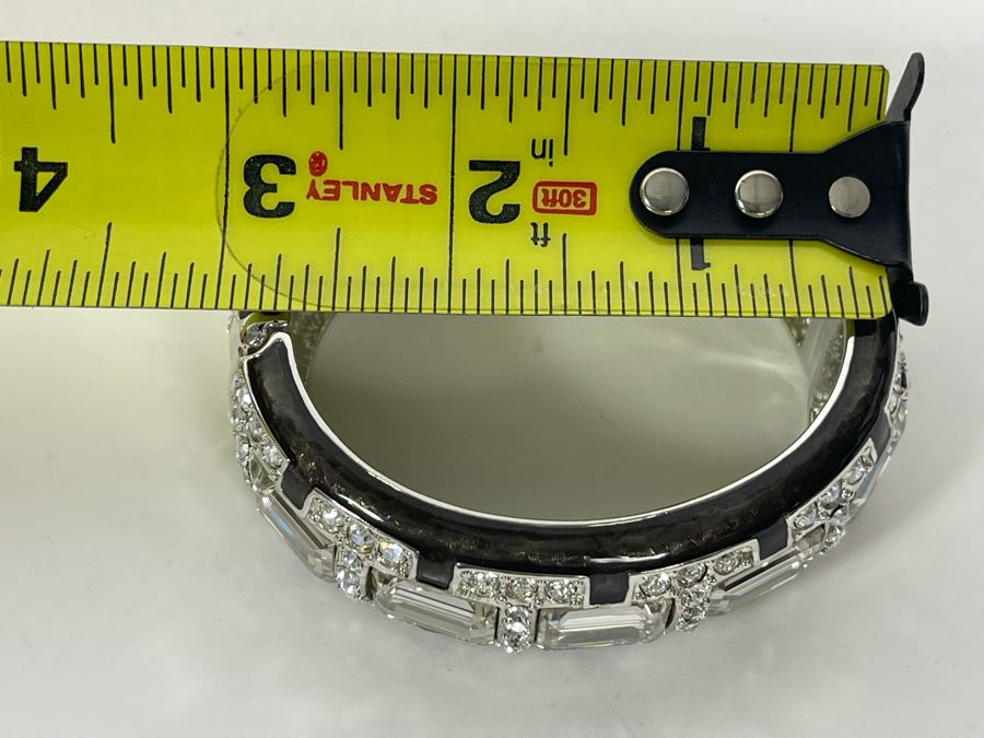 Judith Leiber Swarovski Crystal Cuff Bracelet 2.5W [Photo 9]