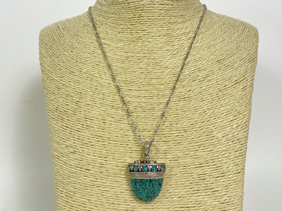 Sterling Silver Turqoise Pendant And Sterling Silver 18' Chain Necklace 15.7g [Photo 1]