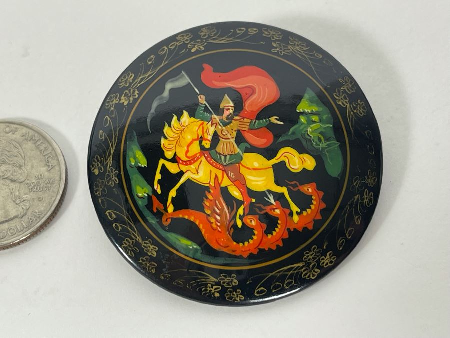 Signed Russian Hand Painted Lacquer Brooch Pin 1.75R [Photo 2]