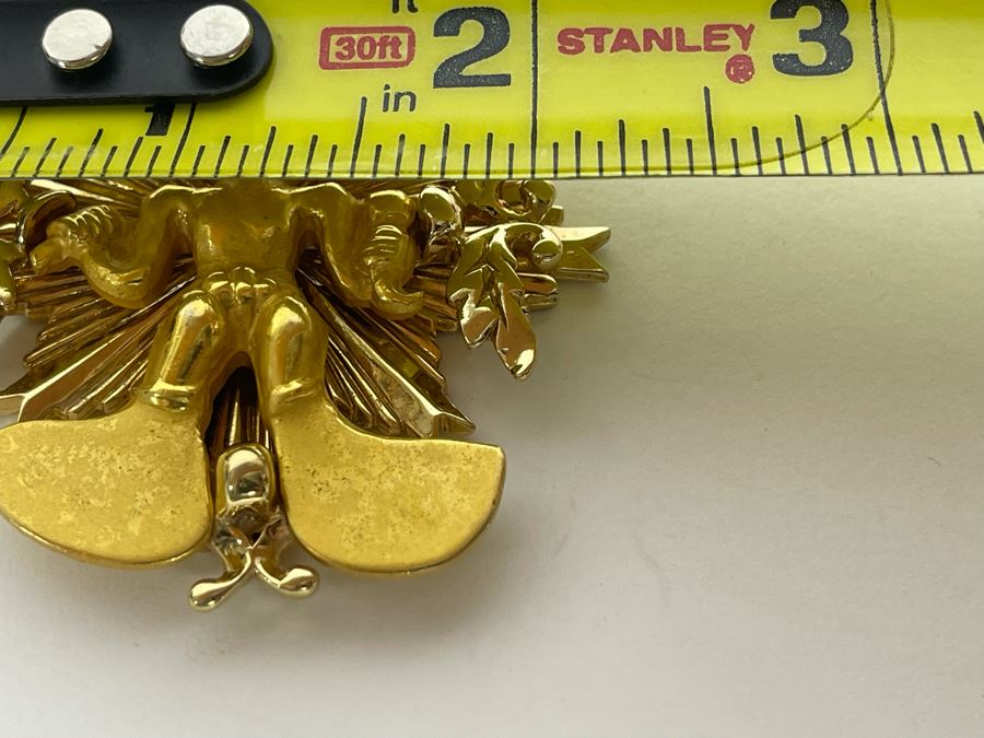 Signed Nettie Rosenstein Costume Jewelry Pendant 2.25W X 2.5H [Photo 10]