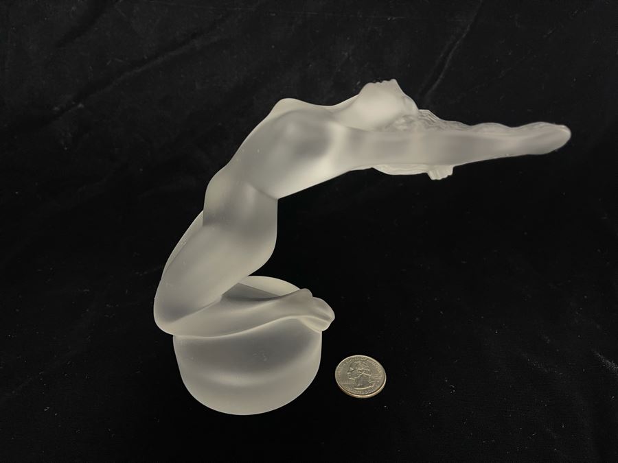 Signed Lalique France Crystal Nude Sculpture 6W X 3D X 5H [Photo 3]