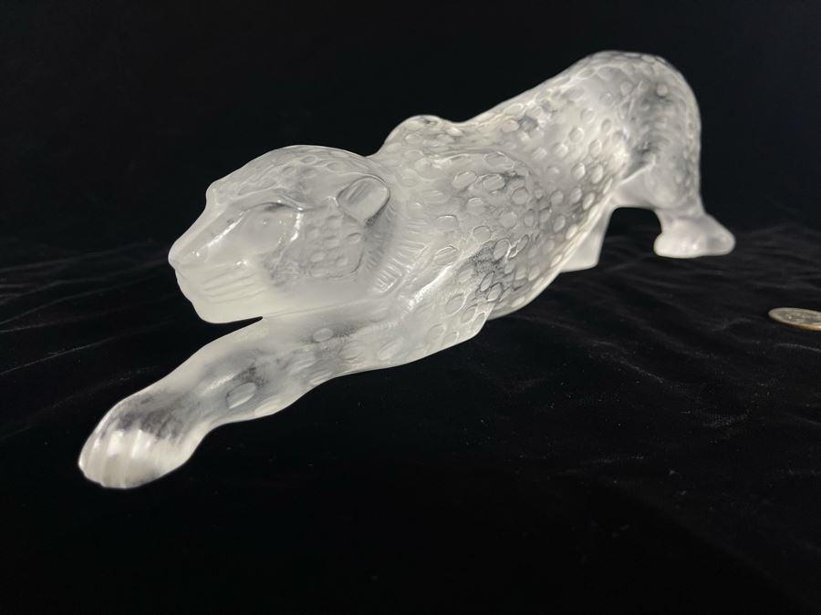 Signed Lalique France Crouching Panther Clear 14.5L X 3D X 3.5H Retails $2,100 [Photo 7]