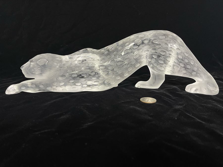 Signed Lalique France Crouching Panther Clear 14.5L X 3D X 3.5H Retails $2,100 [Photo 6]