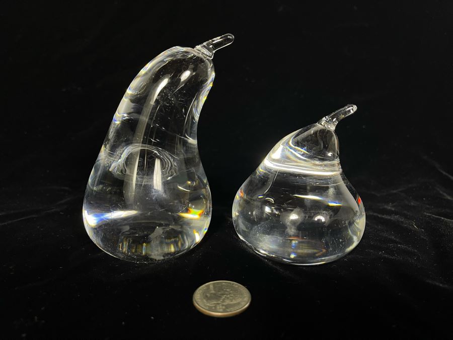 Signed Pair Of Steuben Crystal Pears Fruit 3.25H And 4.5H [Photo 2]