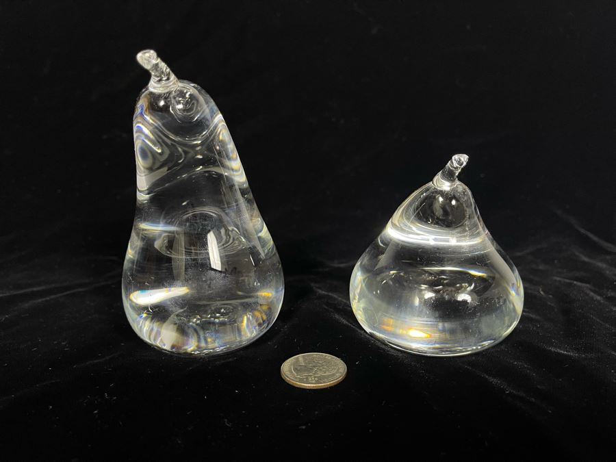 Signed Pair Of Steuben Crystal Pears Fruit 3.25H And 4.5H [Photo 4]