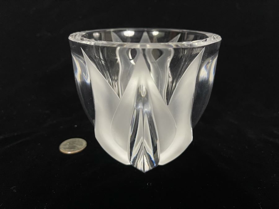 Signed Lalique France Crystal Bowl 5.5W X 4H [Photo 3]