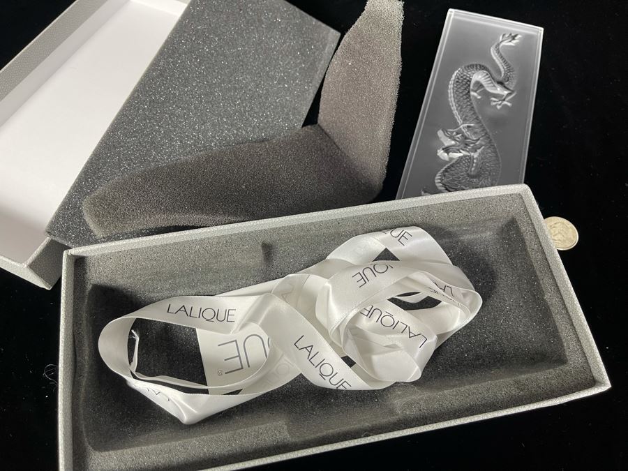 JUST ADDED - Signed Lalique France Dragon With Box [Photo 12]