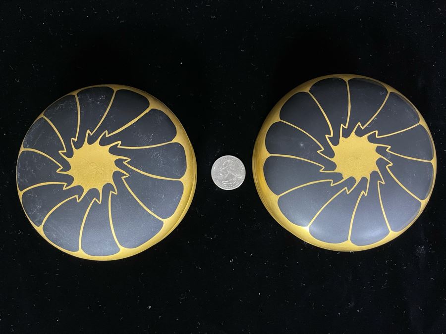 JUST ADDED - Pair Of Vintage DeVilbiss Lidded Powder Jars 4.25R [Photo 5]