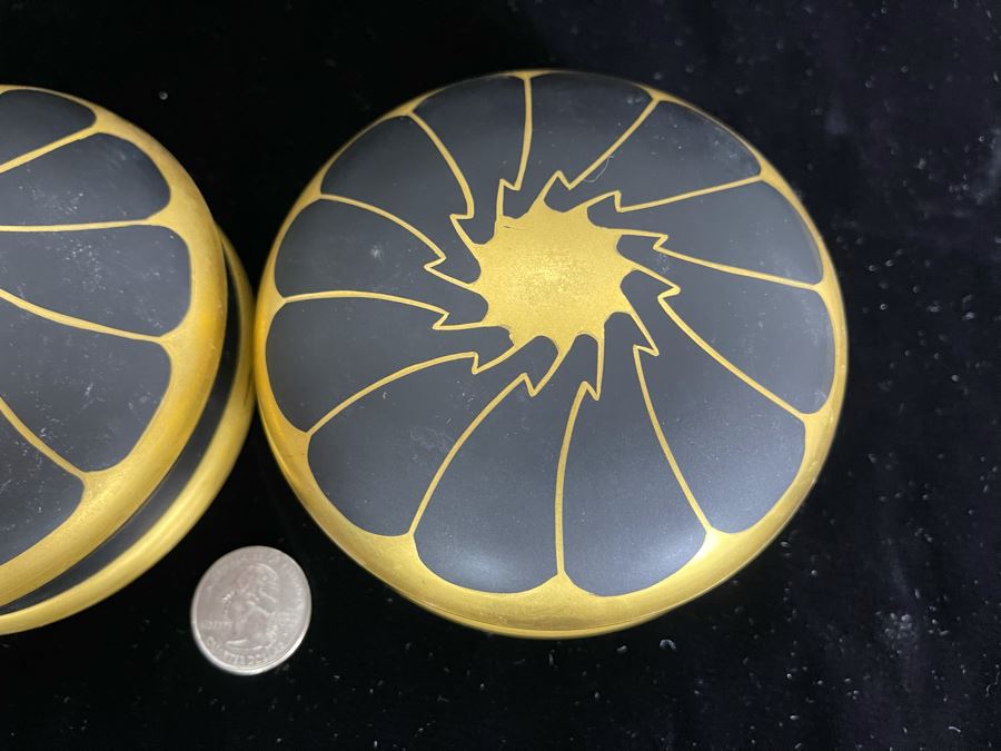 JUST ADDED - Pair Of Vintage DeVilbiss Lidded Powder Jars 4.25R [Photo 4]