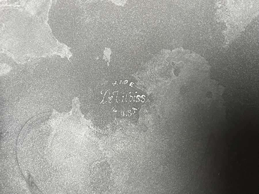 JUST ADDED - Pair Of Vintage DeVilbiss Lidded Powder Jars 4.25R [Photo 8]