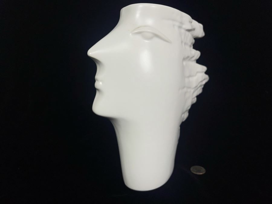 JUST ADDED - Ingram Silhouette Face Vase 10H [Photo 5]