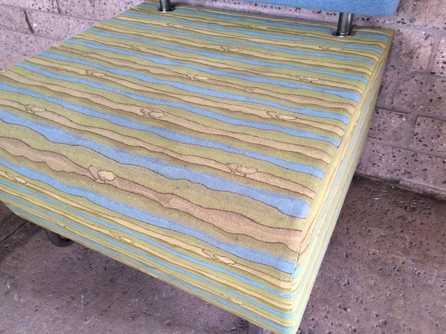 Modern KI HUB Modular Chair with Bent Chrome Legs [Photo 4]