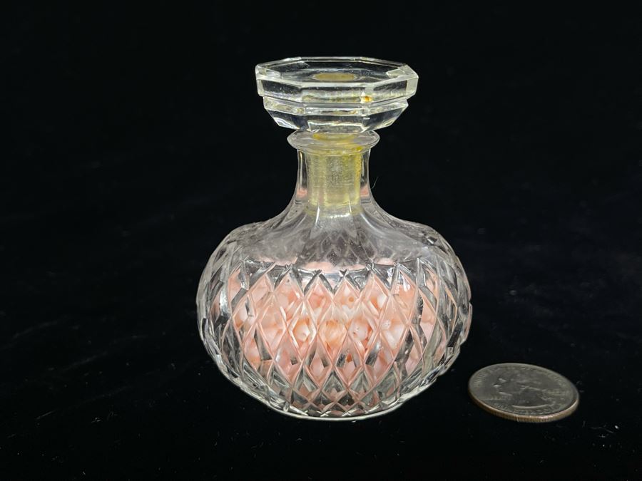 JUST ADDED - Lalique Perfume Bottle For Nina Ricci Capricci 3H [Photo 3]