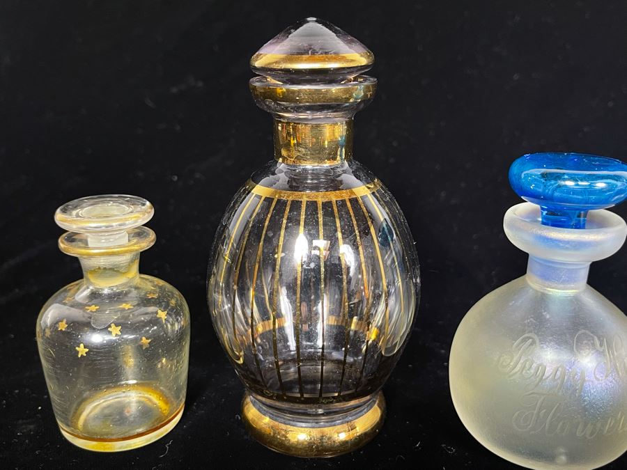 JUST ADDED - Collection Of Vintage Perfume Bottles [Photo 5]