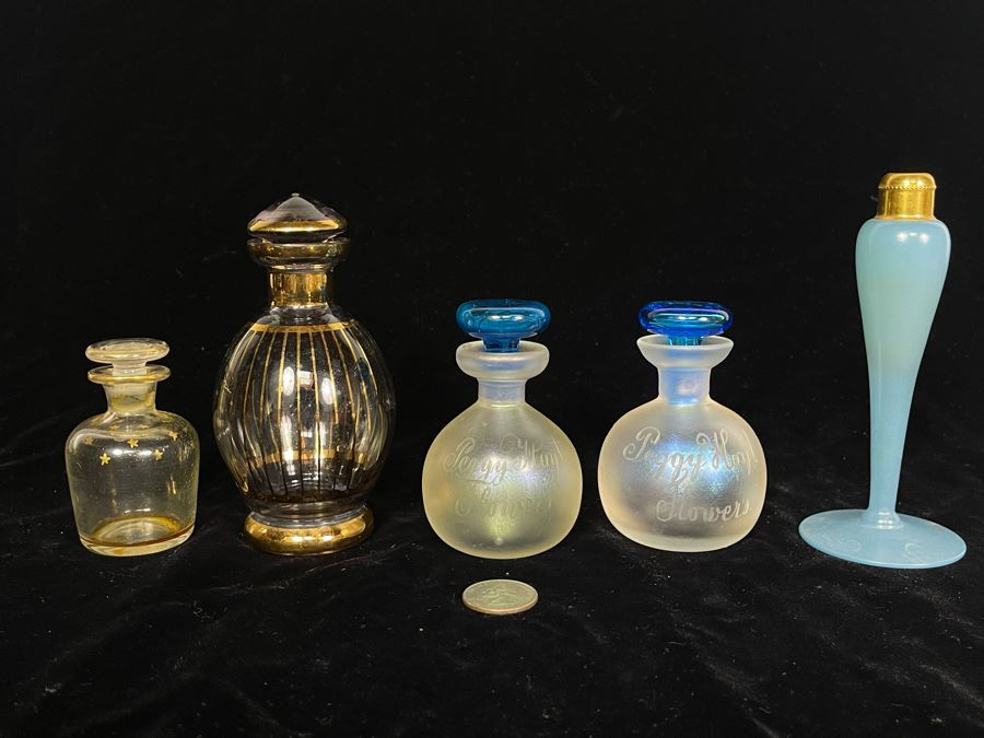 JUST ADDED - Collection Of Vintage Perfume Bottles [Photo 2]