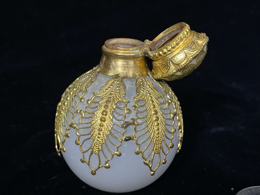 JUST ADDED - Pair Of Ornate Bottles 2.5H, 3.5H [Photo 9]