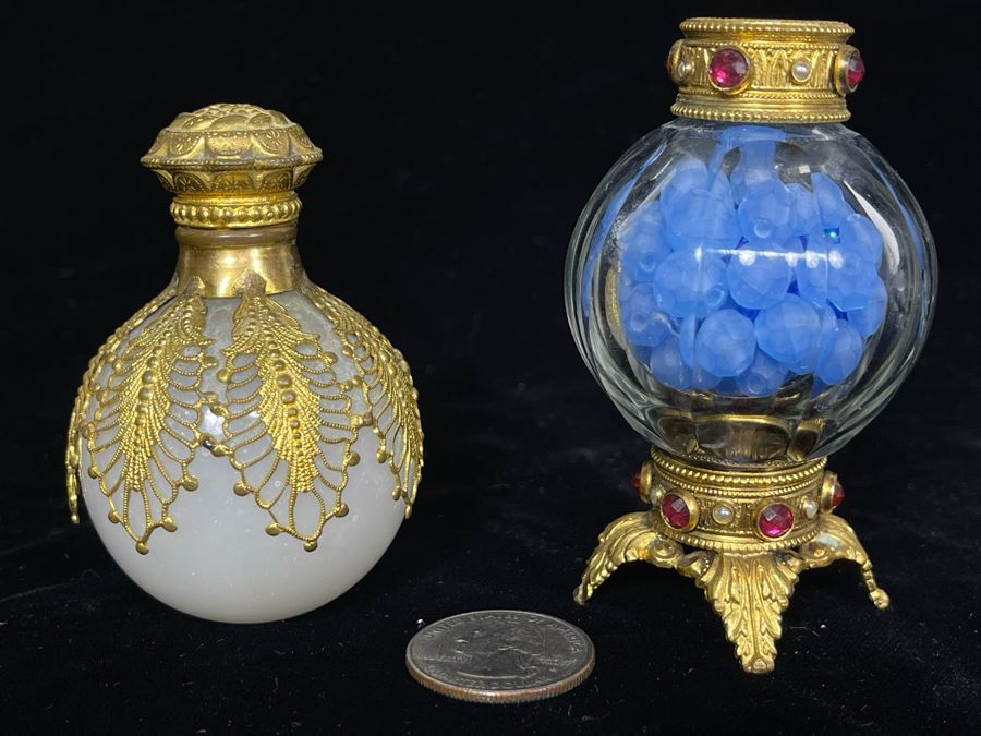 JUST ADDED - Pair Of Ornate Bottles 2.5H, 3.5H [Photo 3]