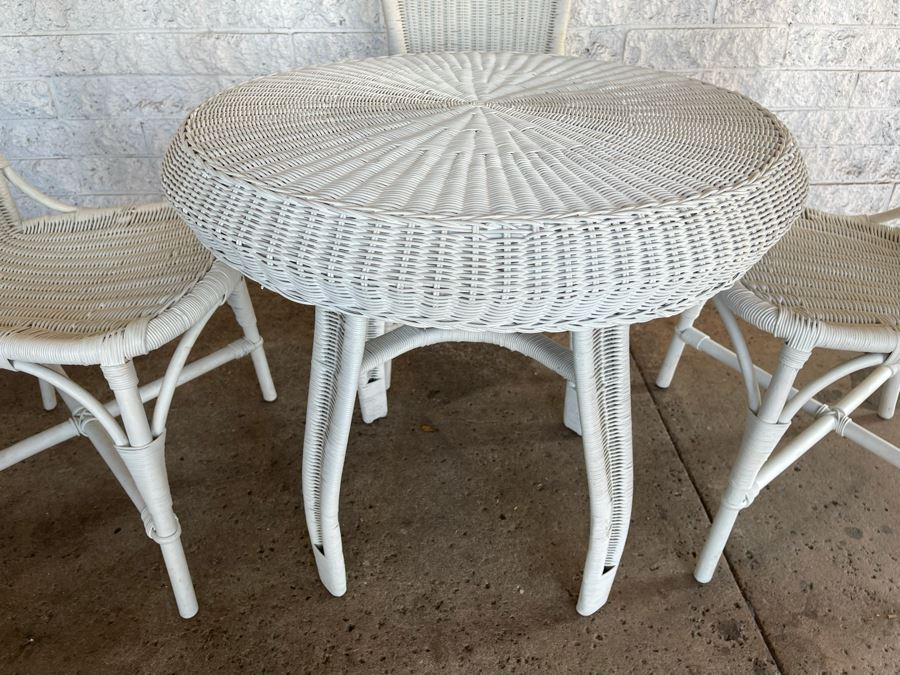 JUST ADDED - White Painted Wicker Round Table 29.5R X 28.5H With Four White Wicker Chairs [Photo 5]