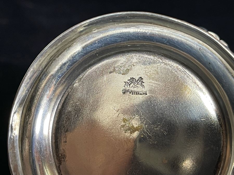 JUST ADDED - Repousse Sterling Silver Bottle 3.5H 85.9g [Photo 6]