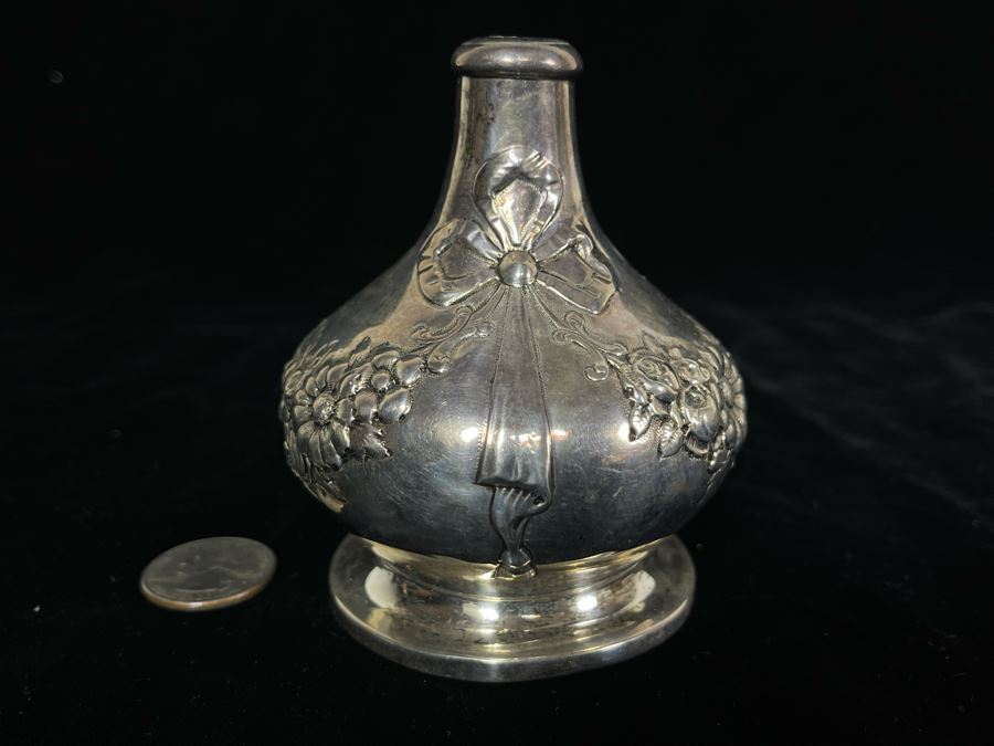 JUST ADDED - Repousse Sterling Silver Bottle 3.5H 85.9g [Photo 3]