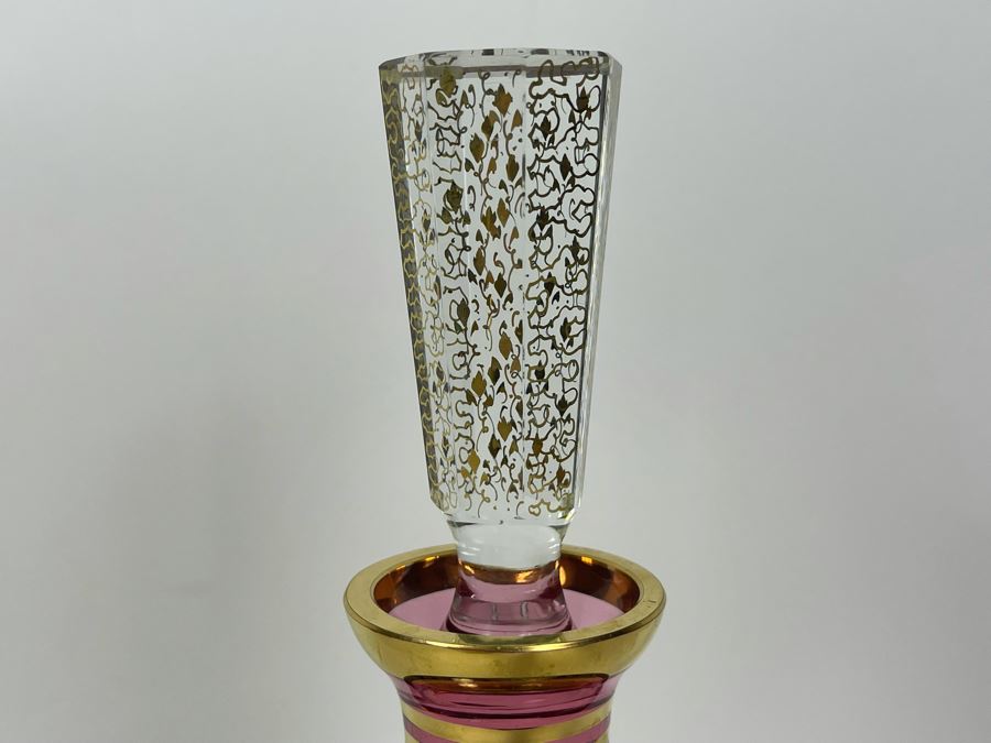 JUST ADDED - Ruby Crystal Etched Decanter With Gold Decorations [Photo 4]