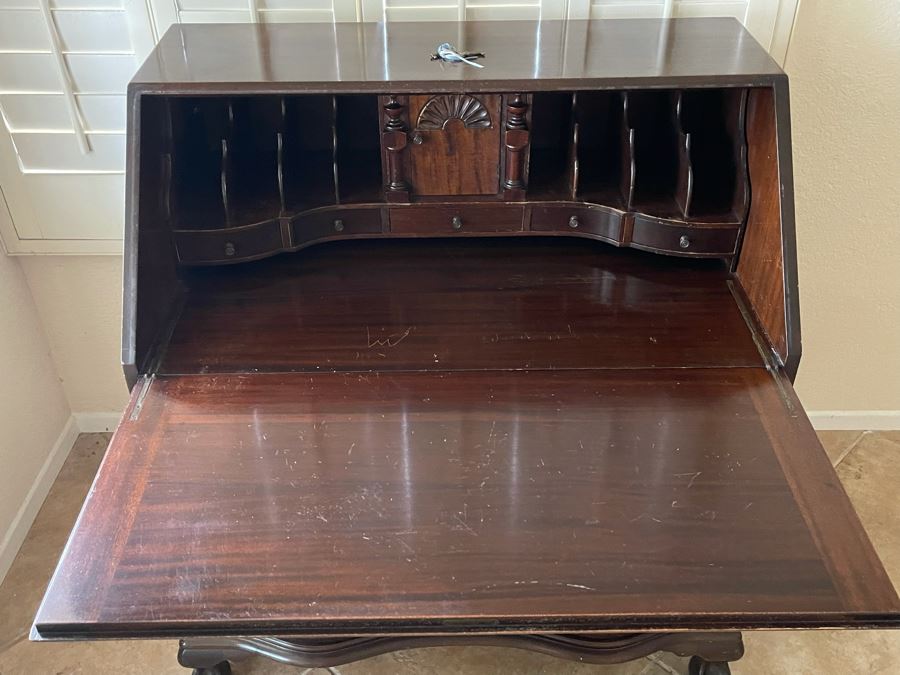 Maddox Tables Slant Serpentine Front Desk With Four Lockable Drawers 36W X 21D X 41.5H [Photo 6]