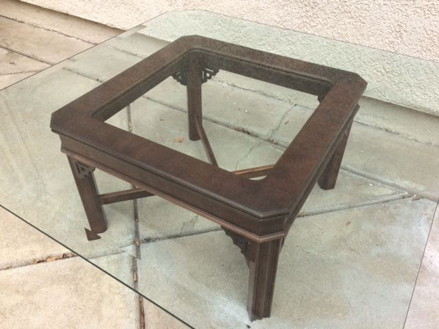 Lane Furniture Coffee Table with Glass Top [Photo 2]